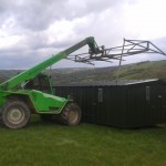 Pheasant rearing house and lifting bracket