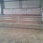 Sheep feed barrier with removable extra bar